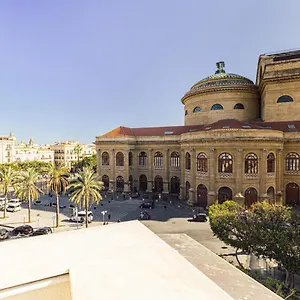 palermo-blu-palazzo-massimo.palermohotels.org/